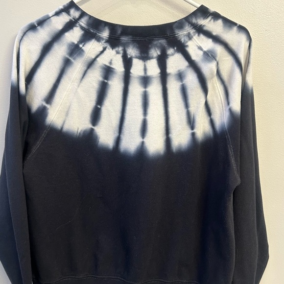 Woman's Xs old navy dark grey and white ombré pullover crew sweatshirt - Picture 8 of 9